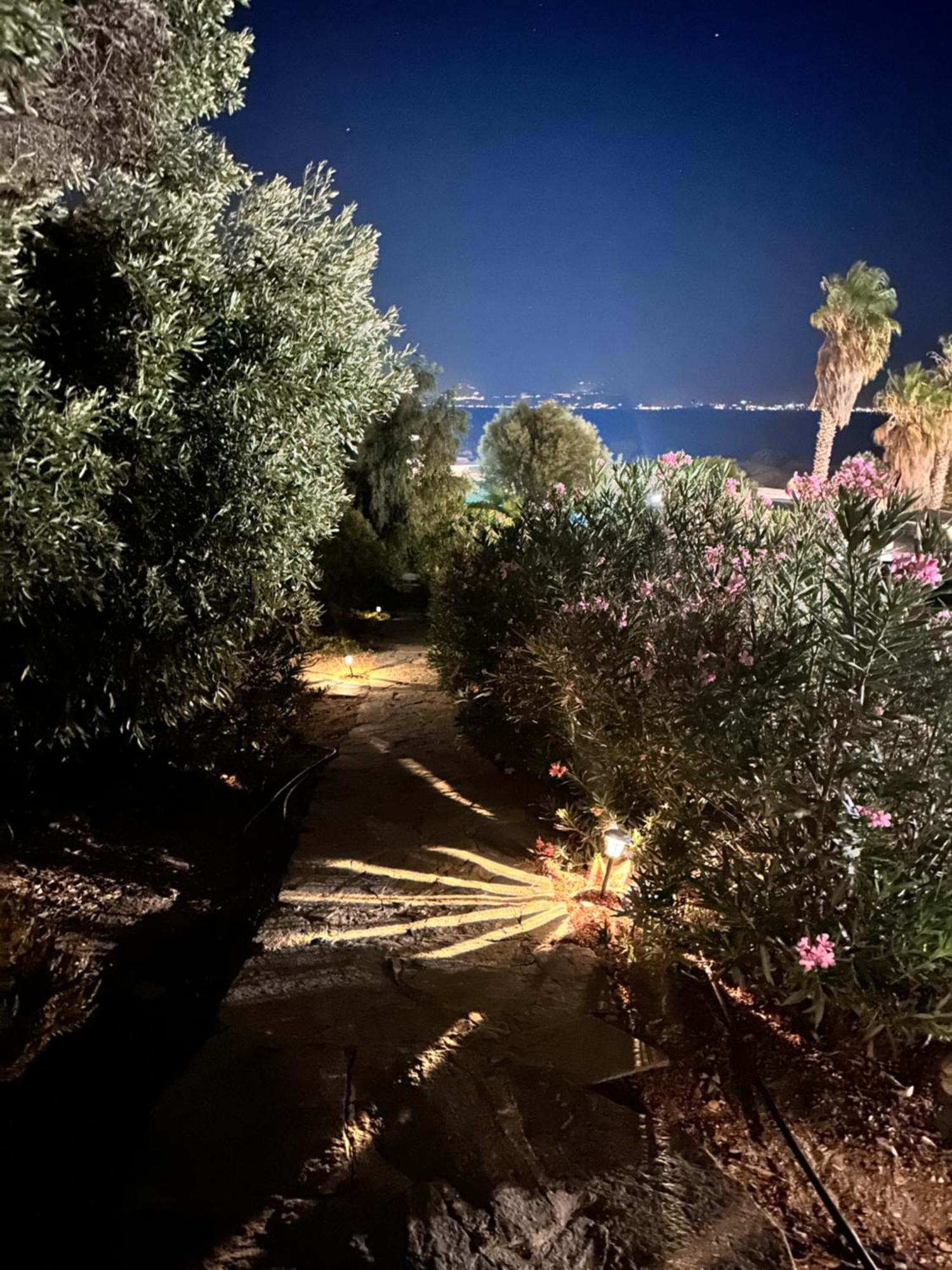 Iliopetra Studios Chrisi Akti  Extérieur photo